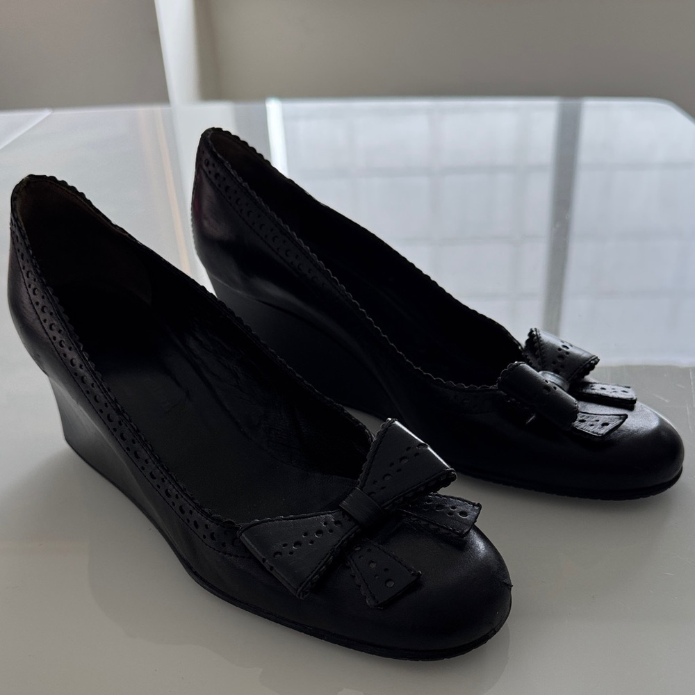 Stephane Kelian Black Wedge Shoes with bow detail